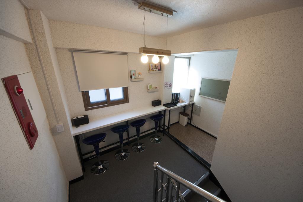 K-Guesthouse Sinchon 2 Seoul Ngoại thất bức ảnh